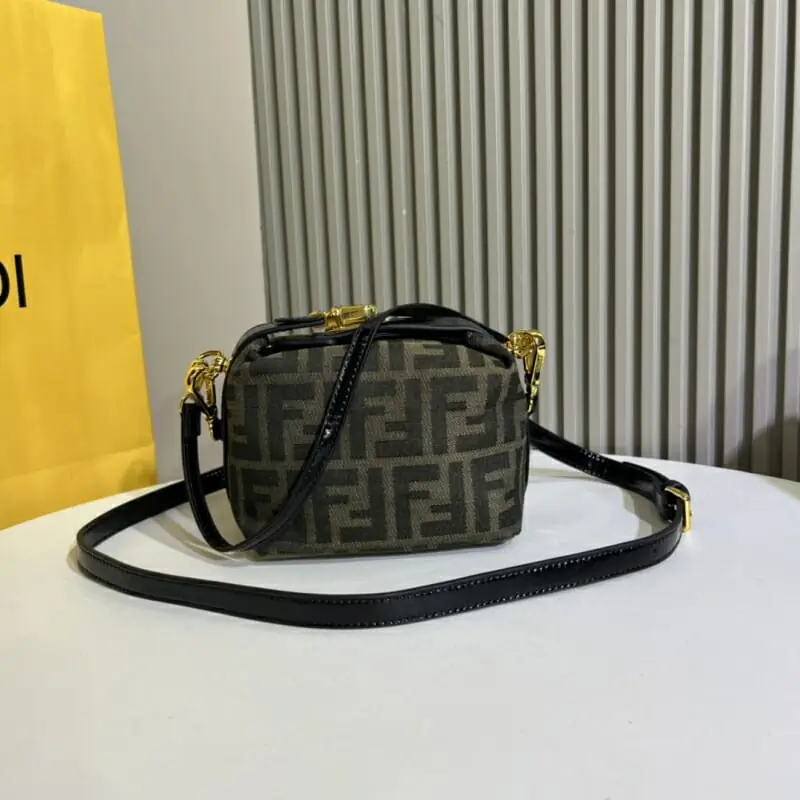 fendi aaa qualite mini sac a main pour femme s_124b3341